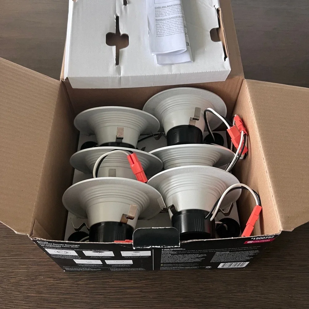 Utilitech Canless (4in) Round 2700k-6500k 580 Lumen Switchable Dimmable (6PK)‎
